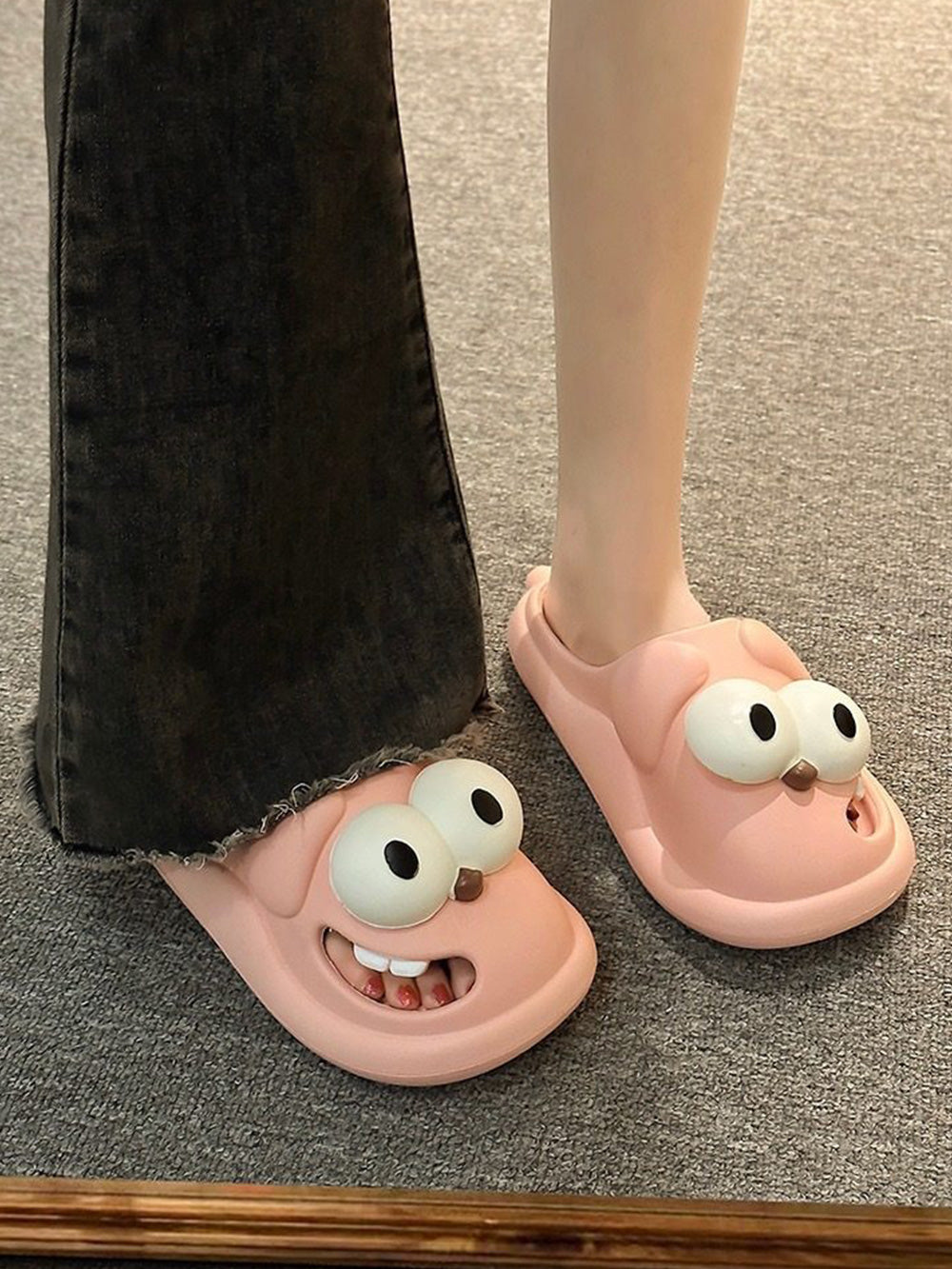 Big-eyed dog slippers, indoor thick-soled non-slip sandals